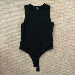 Nuuds crew neck black sleeveless bodysuit size large